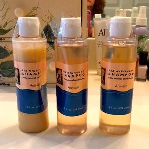 Sea Minerals Shampoo 3/$7🍂🍁